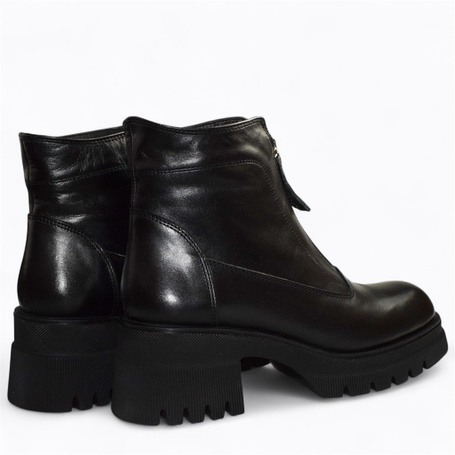 Auvrina Women's Black Leather Ankle Boots