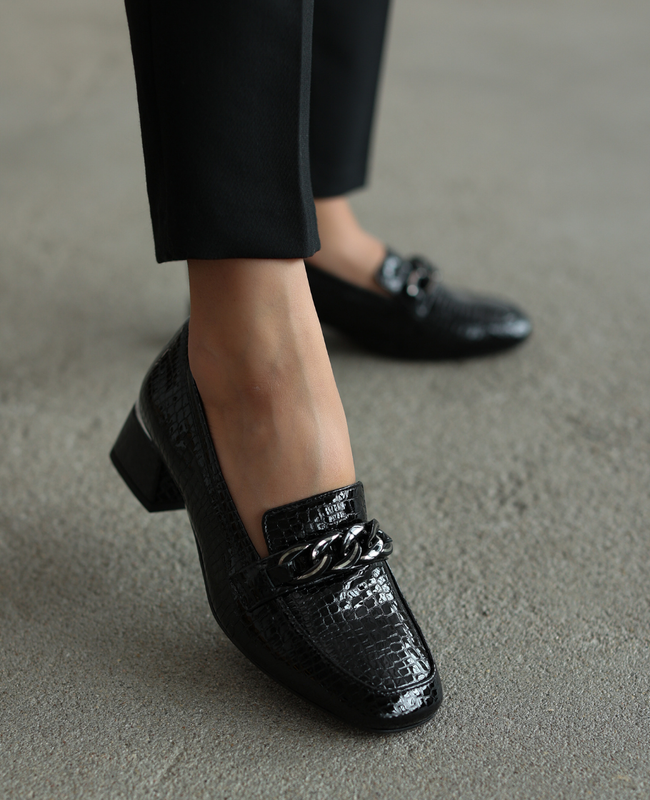 Aurea Black Leather Women's Pumps