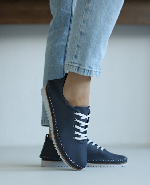 Helisse Navy Blue Leather Women's Low-Top Shoes