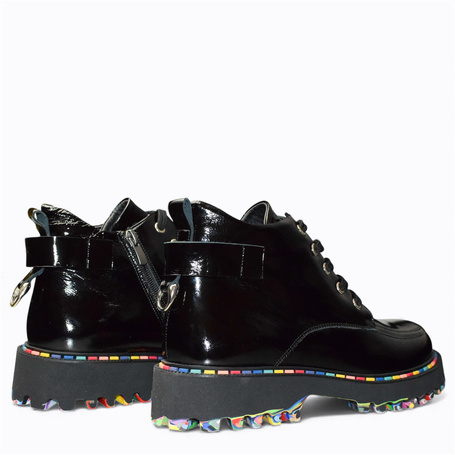 Siliona Women's Black Leather Boots
