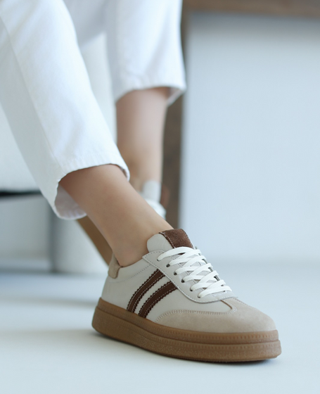 Skórzane beżowe sneakersy damskie Silavia