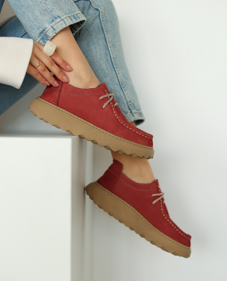 Yelsina Women's Burgundy Leather Low-Cut Shoes