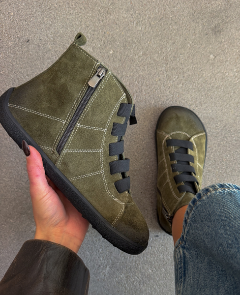 Patrina Women's Khaki Leather Barefoot Boots