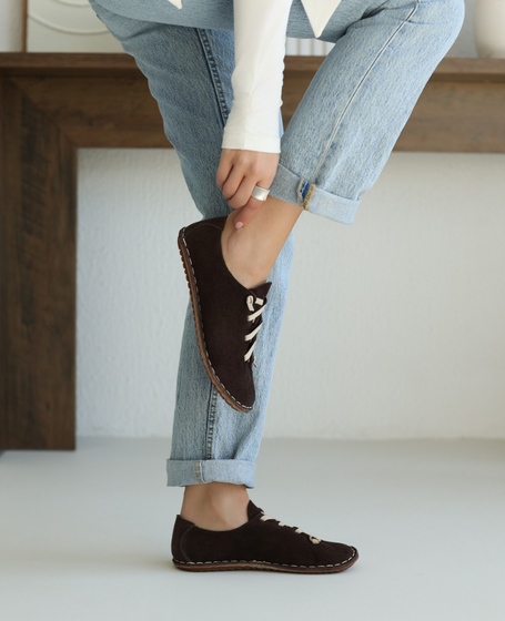 Aeryssa Women's Leather Chocolate-Brown Low-Cut Shoes