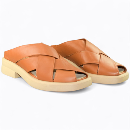 BINOLDA WOMEN'S RED SANDALS