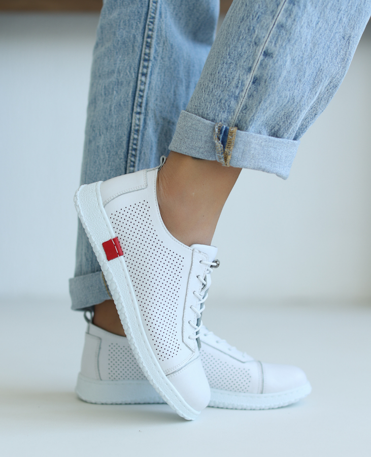Skórzane białe sneakersy damskie Girelia