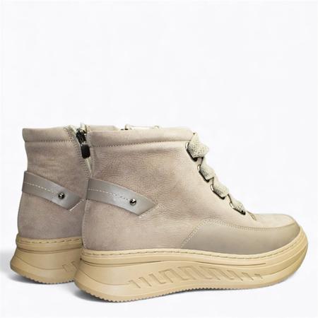 SKÓRZANE BEŻOWE TRZEWIKI DAMSKIE OLVARIA