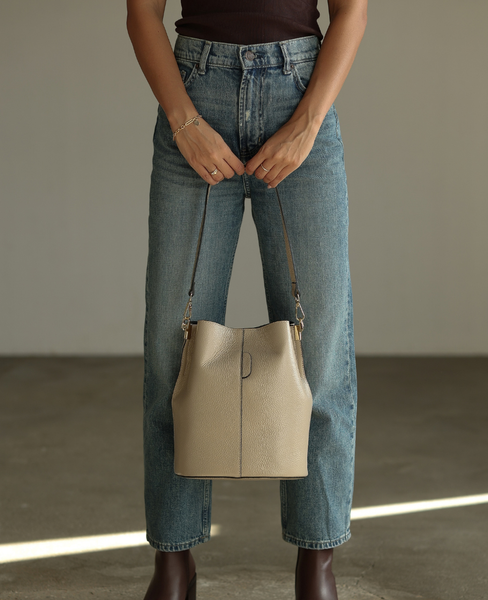 Nicole XL Cappuccino - Women's Leather Tote Bag