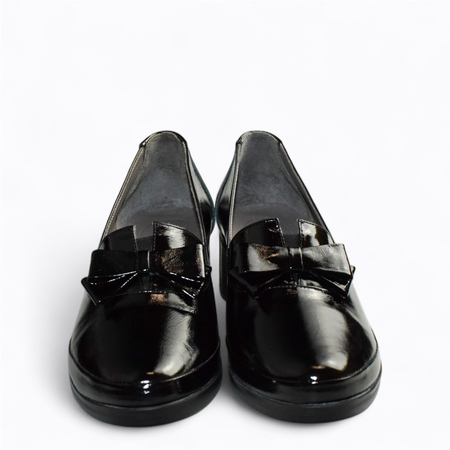 Skórzane czarne czółenka damskie Wattia