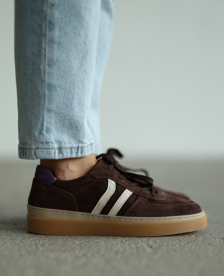 Skórzane czekoladowe sneakersy damskie Elviana