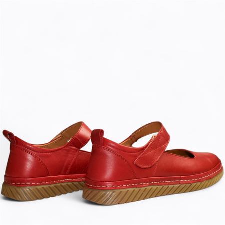 Skórzane czerwone półbuty damskie Luretia