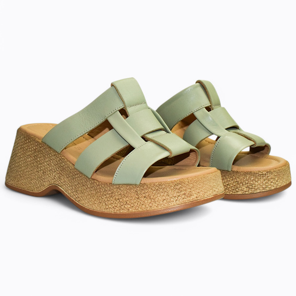 BRANIRA WOMEN'S MINT-COLORED FLIP-FLOPS