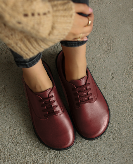 Serilda Women's Burgundy Leather Barefoot Low-Top Shoes