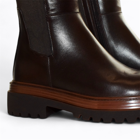 Skórzane brązowe kozaki damskie Valsira