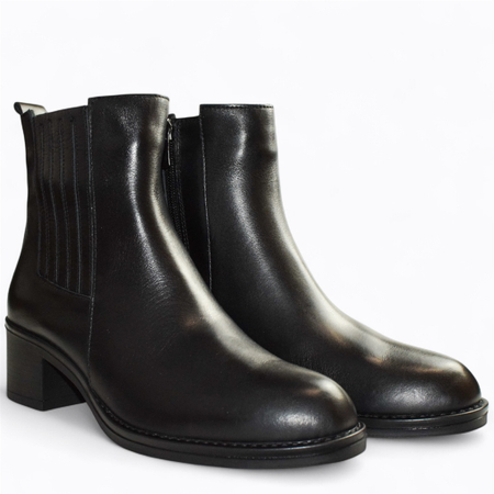 Skórzane czarne botki damskie Noravia