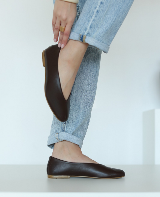 Selorna Women's Leather Chocolate-Colored Ballerina Flats