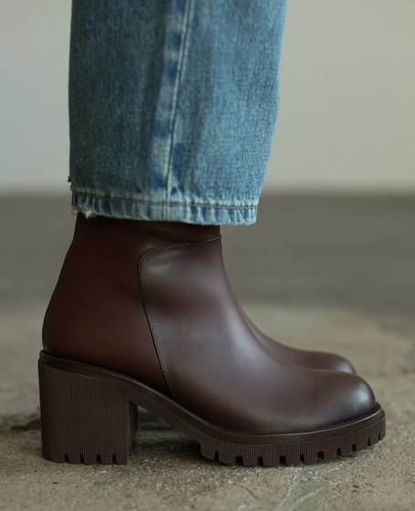 Corelia Women's Leather Chocolate-Brown Ankle Boots