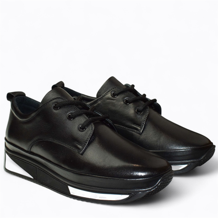 Skórzane czarne półbuty damskie Grisane