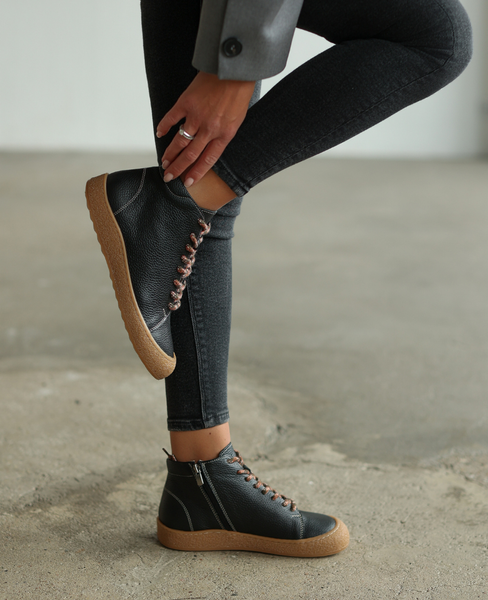 Lavelle Women's Black Leather Boots