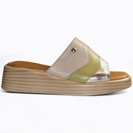 Nollene Women's Gray Leather Flip-Flops