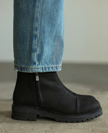 Hilenna Women's Black Leather Ankle Boots
