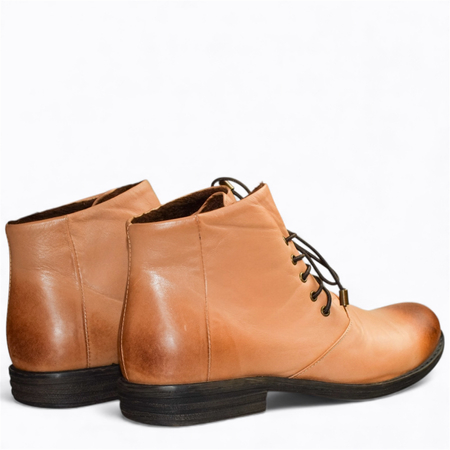 SKÓRZANE BEŻOWE TRZEWIKI DAMSKIE EVANDRA