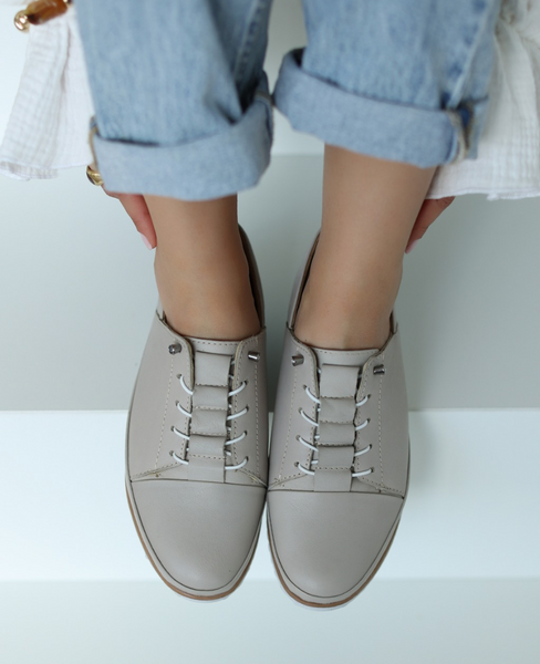 Tallora Women's Gray Leather Low-Cut Shoes