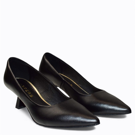 Simetta Women's Black Leather Pumps
