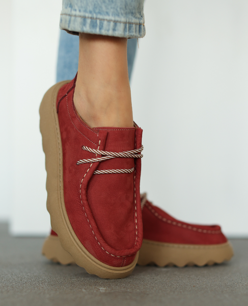 Yelsina Women's Burgundy Leather Low-Cut Shoes