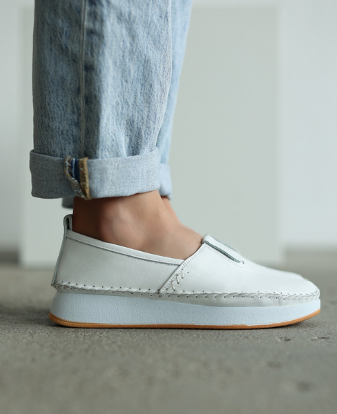 Lievara Women's White Leather Low-Cut Shoes