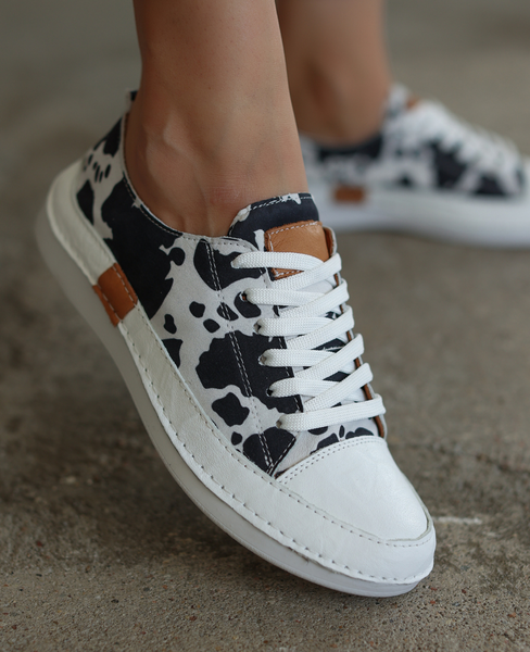 Fenleri Women's White Leather Low-Top Shoes with an Animal Print