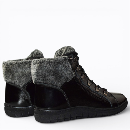 Olirita Women's Black Leather Snow Boots