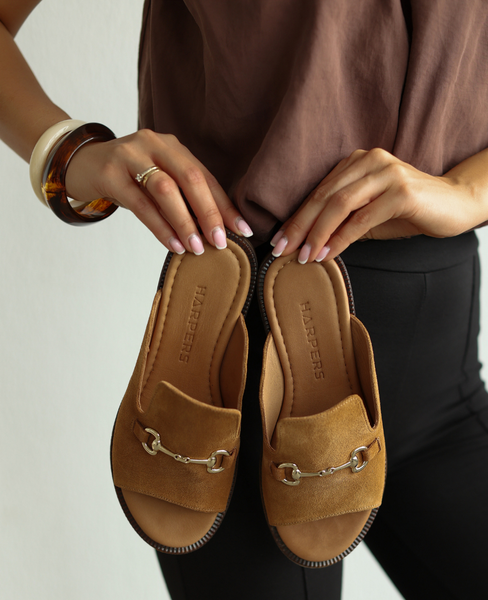 Ulisane Women's Red Leather Flip-Flops