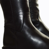 Skórzane czarne kozaki damskie Embrina