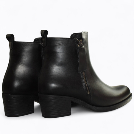 SKÓRZANE CZARNE BOTKI DAMSKIE DORALIN
