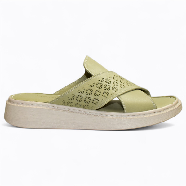 LYSELLE WOMEN'S GREEN FLIP-FLOPS