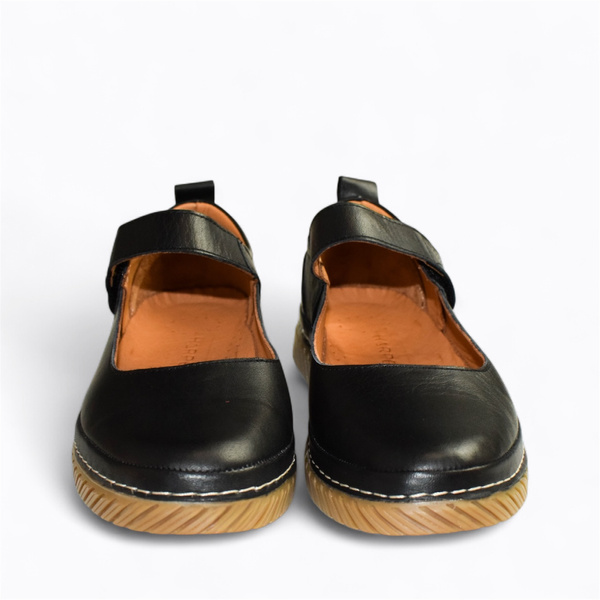 Luretia Women's Black Leather Low-Cut Shoes