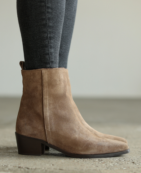 Zafrina Women's Gray Leather Ankle Boots