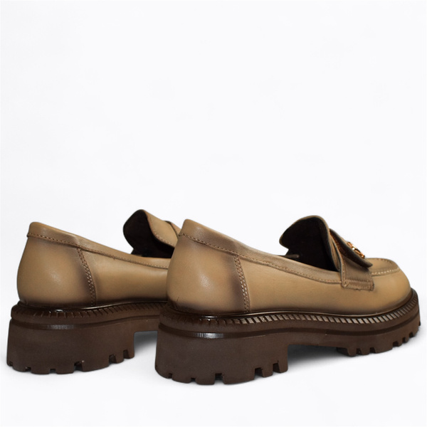 Fenoria Women's Taupe Leather Loafers