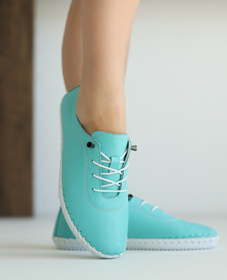 Rivessa Women's Mint-Colored Leather Low-Top Shoes