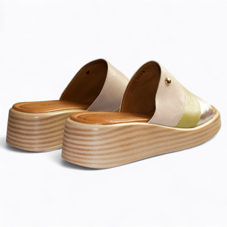 Nollene Women's Gray Leather Flip-Flops