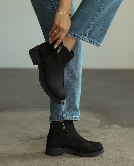 Hilenna Women's Black Leather Ankle Boots