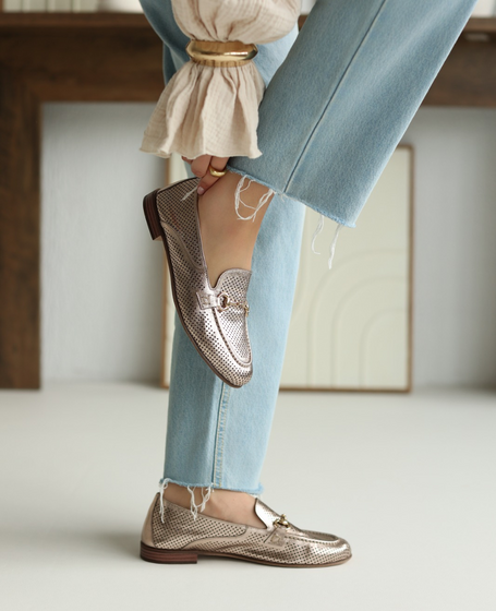 Fenella Women's Leather and Copper Low-Cut Shoes