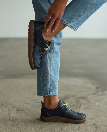 Olirien Women's Navy Blue Leather Low-Cut Shoes