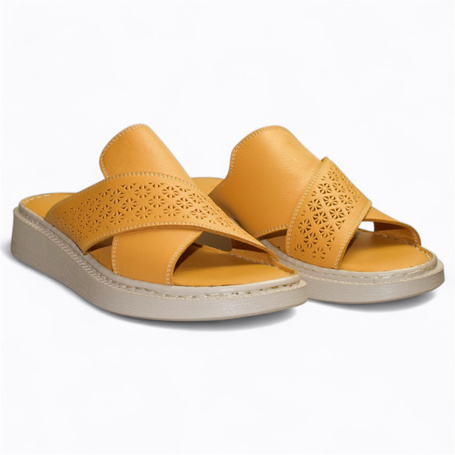 LYSELLE WOMEN'S MUSTARD-COLORED FLIP-FLOPS
