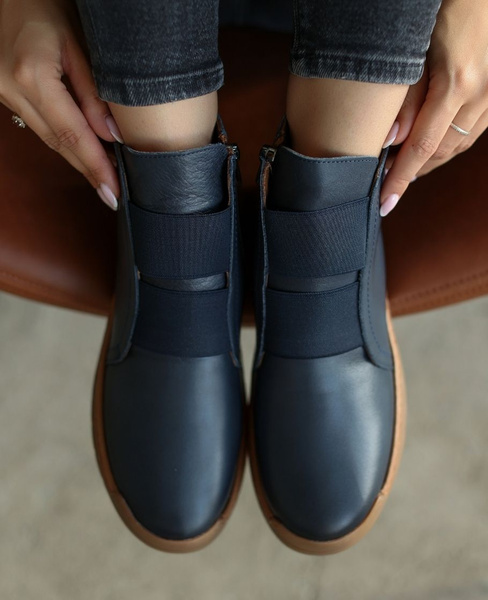 Salaria Women's Navy Blue Leather Boots