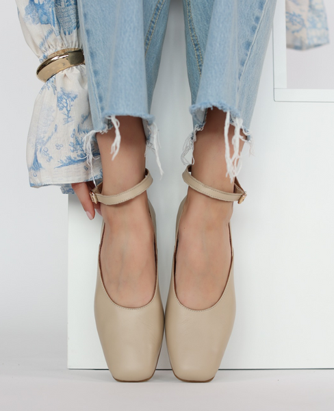 Eralina Beige Leather Women's Ballet Flats