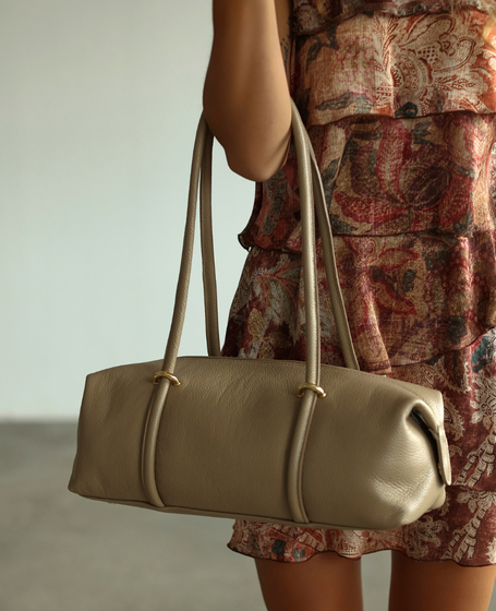 Barleta Cappuccino - leather baguette-style shoulder bag