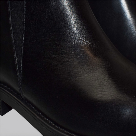 Tirelis Women's Black Leather Ankle Boots