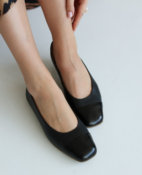 Rivanna Women's Black Leather Ballerina Flats